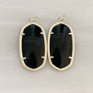 Kendra Scott Ellie Drop Earrings in Black